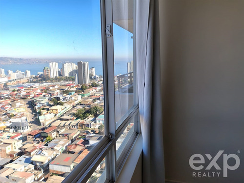 Departamento En Arriendo De 2 Dorm. En Viña Del Mar