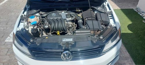 Imagen 7 de 10 de Volkswagen Jetta 2016 2.0 Live Mt