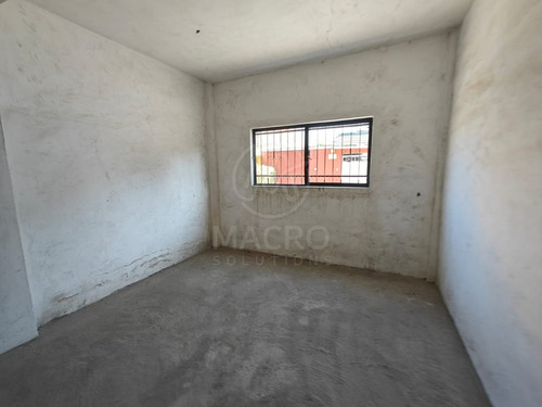 Casa En Venta En Col. Juan Morales Con Amplio Jardín Ideal Para Inversión