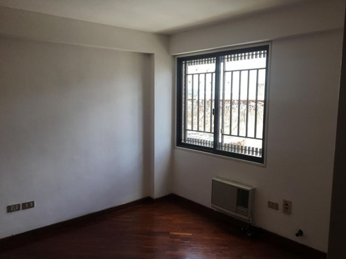 Imagen 9 de 17 de Apartamento Amplio En Alquiler En San Roman Gg 21-18907