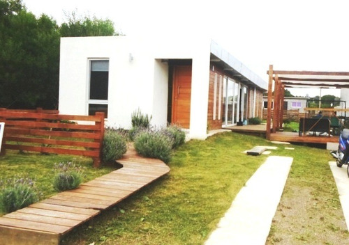 Casa En Venta De 2 Dormitorios En El Chorro