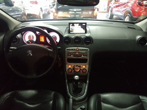 Imagen 6 de 9 de Peugeot 408 2.0 Allure Plus Nav 143cv 2012