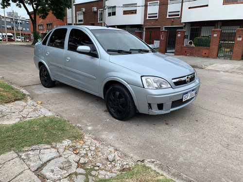 Chevrolet Corsa 1.8 Gl Aa+da 2010