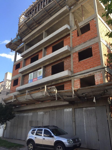 Imagen 2 de 10 de En Venta Depto. 3 Ambientes En Pozo Con Terraza Y Parrilla