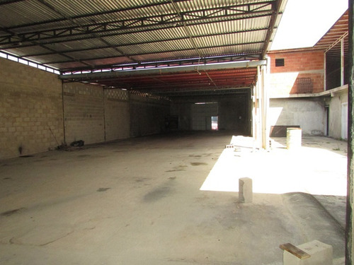 Imagen 7 de 12 de Galpon Zona De Repuestos Av Michelena..0424.496.01.02 Sn.lp