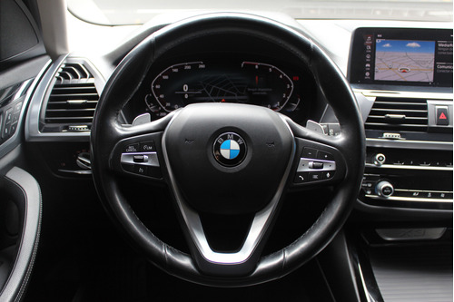 BMW X3 5p xDrive 30i X Line L4/2.0/T Aut