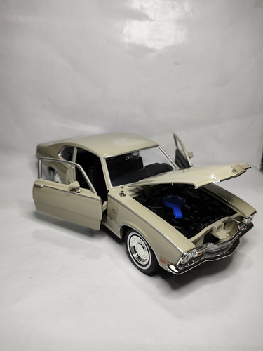 Miniatura De Metal Mercury Comet 1971 Escala 1/24 Motormax Cor Marrom