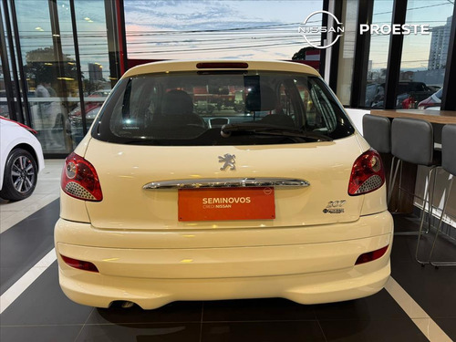 Peugeot 207 1.4 ACTIVE 8V FLEX 4P MANUAL