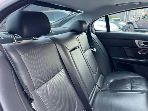 Jaguar XF Premium