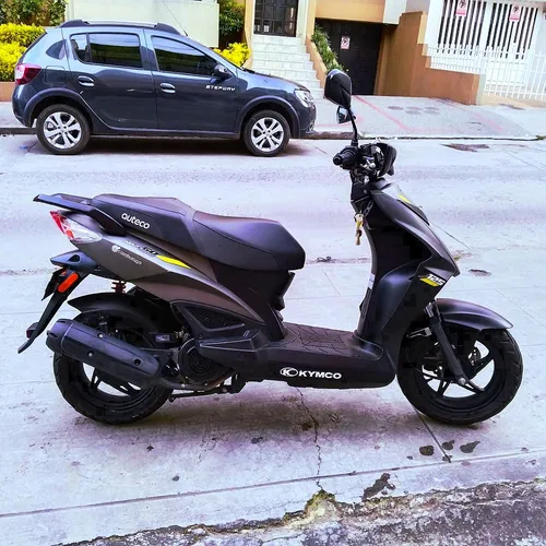 Motor: Monocilíndrico De 4 Tiempos, Ohc, Con Refrigeración P