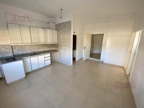 Venta - Departamento - Planta Baja - 3 Ambientes - Avenida Monroe Y Constituyentes