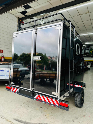 Carreta Bau Em Acm 2.50 X 1.50 X 1.50 Bagageiro Caixa Janela