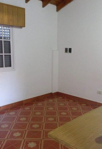 Imagen 5 de 6 de Departamento En Venta En Villa De Mayo