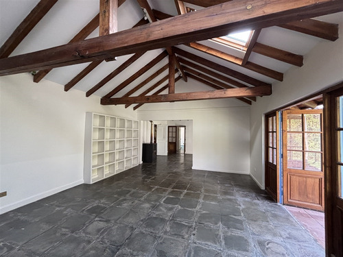Casa En Arriendo De 3 Dorm. En Pirque Parcelación El Huingan