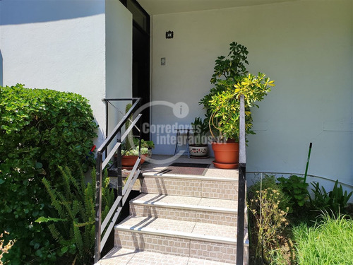 Departamento En Venta De 4 Dorm. En Ñuñoa