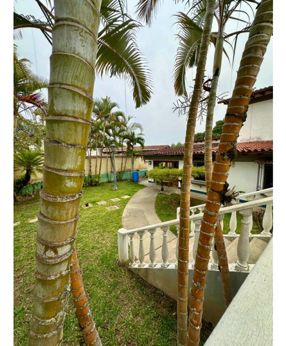Vendo Casa 415m2 La Lagunita 7486