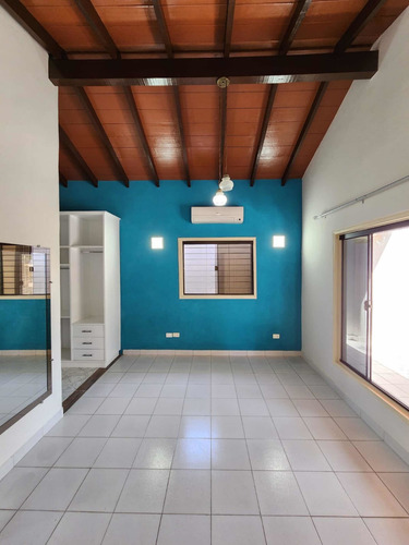 Imagen 4 de 16 de Vendo Hermosa Casa En Lambare, Bo. Santa Luisa