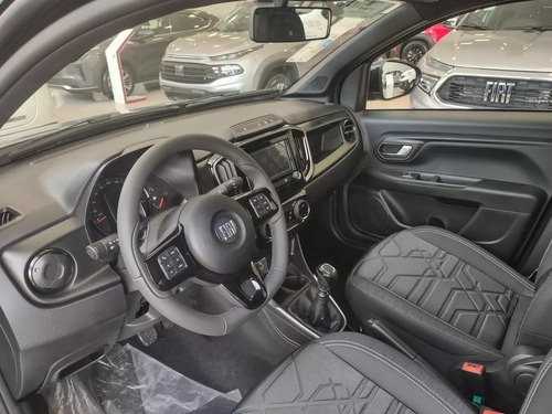 Imagen 19 de 25 de Fiat Strada Volcano 2023 Carga Empresa Entrega Rapida 0km B
