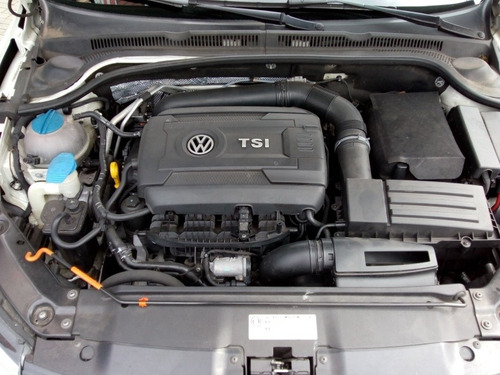 Volkswagen Jetta 2013 2.0 Tsi Highline 4p 211 Hp