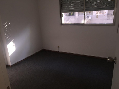 Apartamento En Alquiler De 2 Dormitorios En Centro
