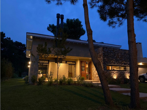 Pinamar , Casa Barlovento Con Piscina