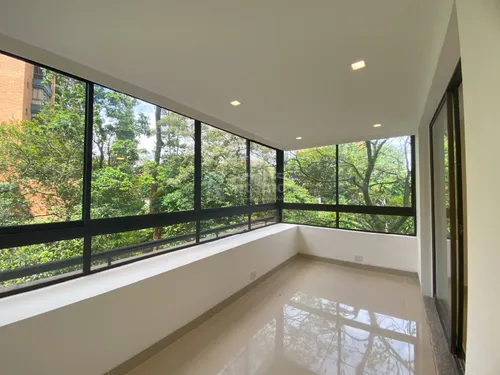 Apartamento En Venta En Los Balsos. Cod V776146