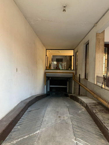 Venta Cochera Fija Cubierta San Martín Plaza Centr