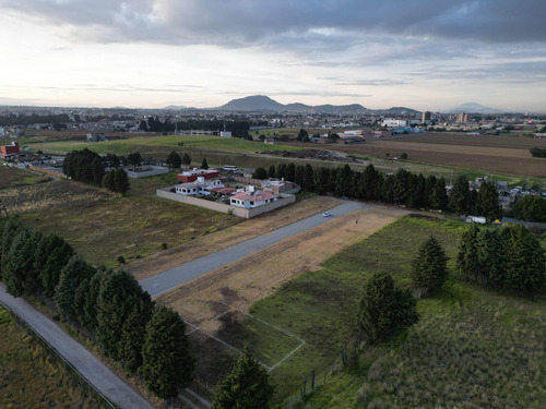 Terreno 200 M2 En Metepec $4300 M2