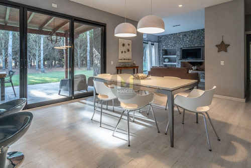 Imagen 9 de 30 de Casa En Venta- Con Gas Natural - La Herradura Pinamar