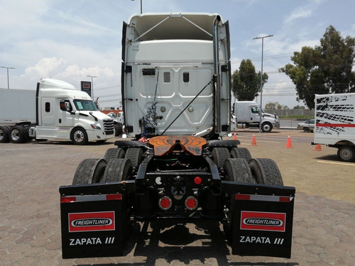 Imagen 6 de 14 de Tractocamion Freightliner Cascadia 125 Modelo 2014