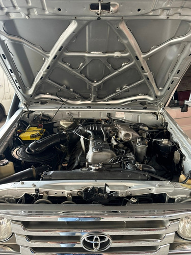 Imagen 5 de 7 de Toyota Machito 4500