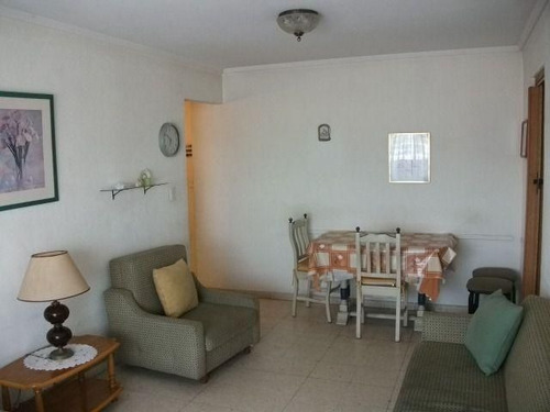 Imagen 4 de 12 de Temporada | 2 Ambientes Con Balcon Plz Colon