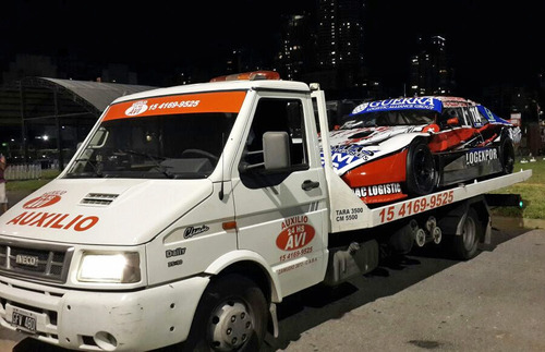 Imagen 1 de 5 de Grúa Remolque Auxilio Traslados Zona Oeste Las 24hs
