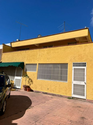 Casa. Venta. El Marques Cp