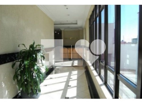 Imagem 4 de 21 de Excelente Sala Comercial Desocupada, Em Avenida Movimentada. - Reo427056