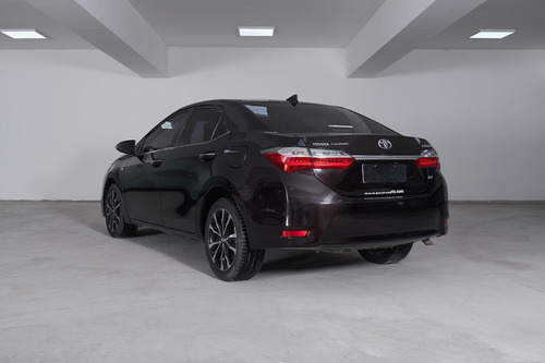 Imagen 3 de 12 de Toyota 2017 Corolla 1.8 Se-g L/17 Cvt