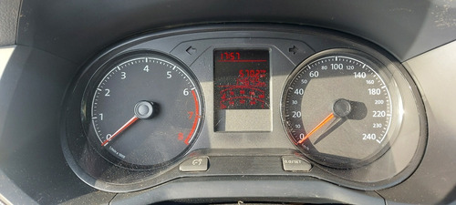 Imagen 8 de 14 de Volkswagen Gol Trend 1.6