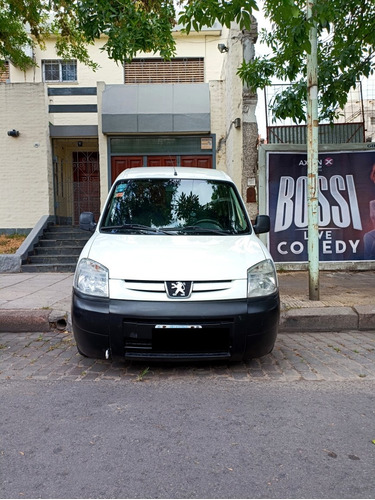 Imagen 2 de 24 de Peugeot Partner 2015 1.6 Hdi Furgon 5as Doble Puerta Lateral
