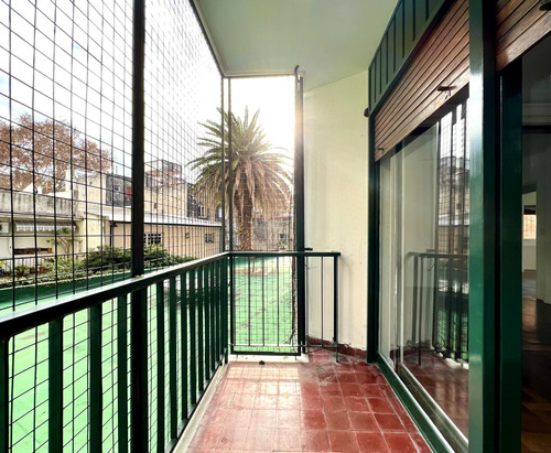 Luminoso Departamento En Venta, 4 Ambientes Con Balcón - Martínez