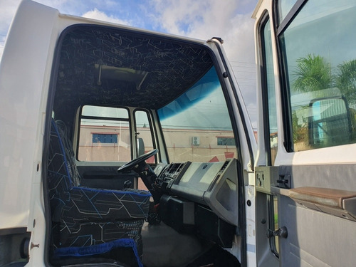 Ford Cargo 2422