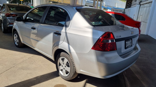 Imagen 3 de 10 de Chevrolet Aveo 2017 1.6 Ls Mt