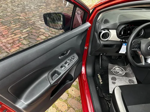 Nissan Versa 1.6 Advance