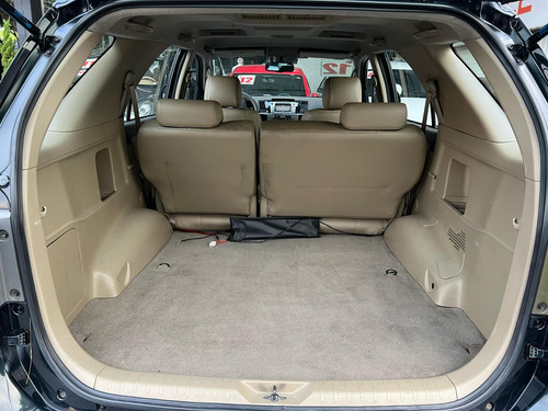 Toyota Hilux SW4 I/ SRV4X4