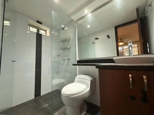 Casas En Venta Laureles 643-8292542