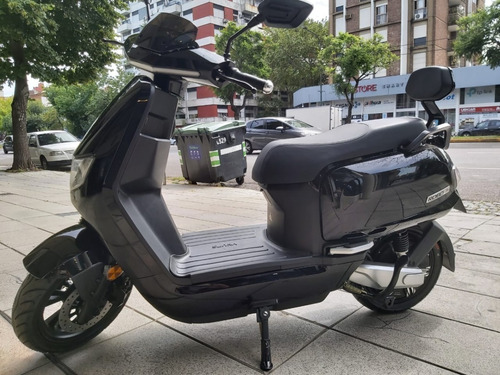 Imagen 4 de 25 de Scooter Sunra Robo Premium D