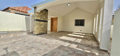 Casa En Venta En Pontezuela También
