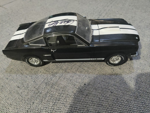 Carro Escala Coleccionable Shelby Mustang Gt 350 Firmado