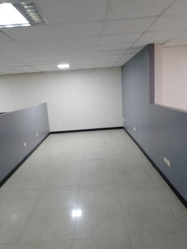 Se Vende O Alquila Con Opcion A Compra Local/oficina - Ubicación Estratégica En La Av. Lecuna, Caracas (jll)