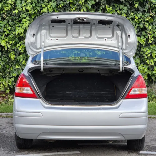 Nissan Tiida 1.6 Miio Mt Full Equipo Financiamos
