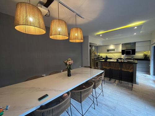 Venta Casa De 5 Amb En Villa Sarmiento El Palomar